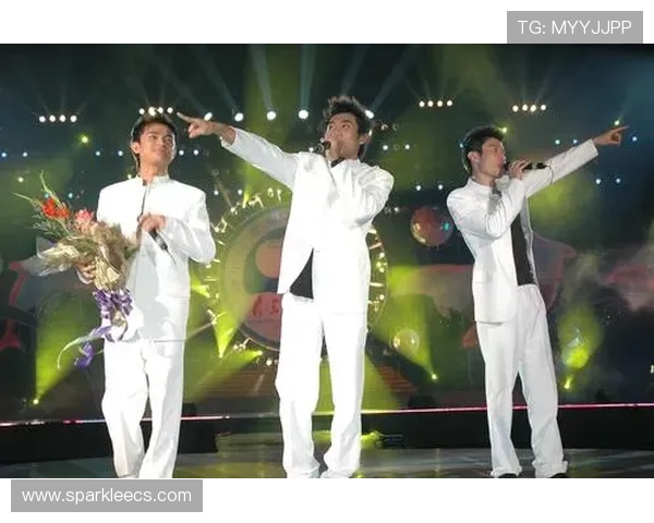 关注tt娱乐带你走进明星的日常生活与幕后故事精彩纷呈